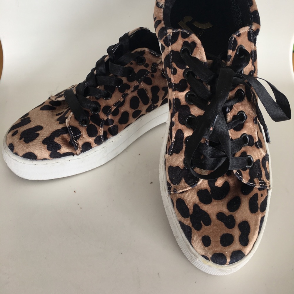 Report: Leopard Sneakers